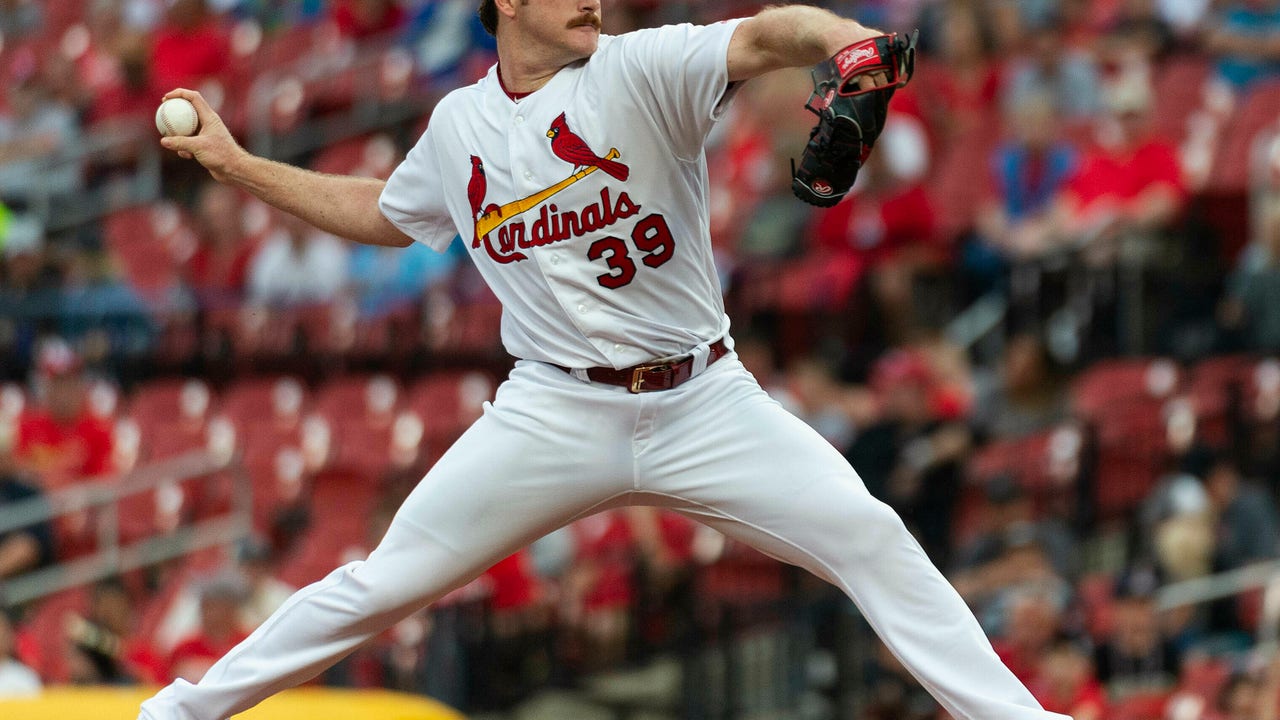 Mikolas, Carpenter lead Cardinals to win over Marlins